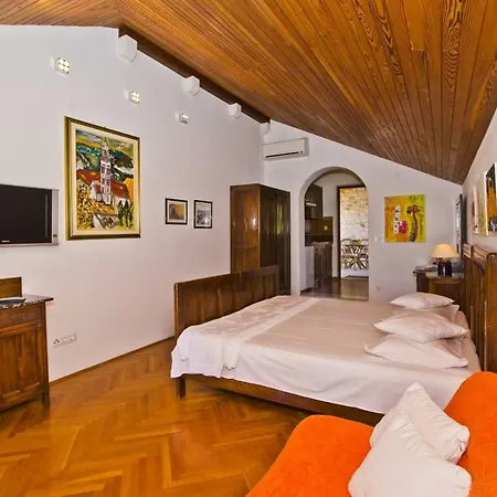 Apartment Castle Stambuk *
