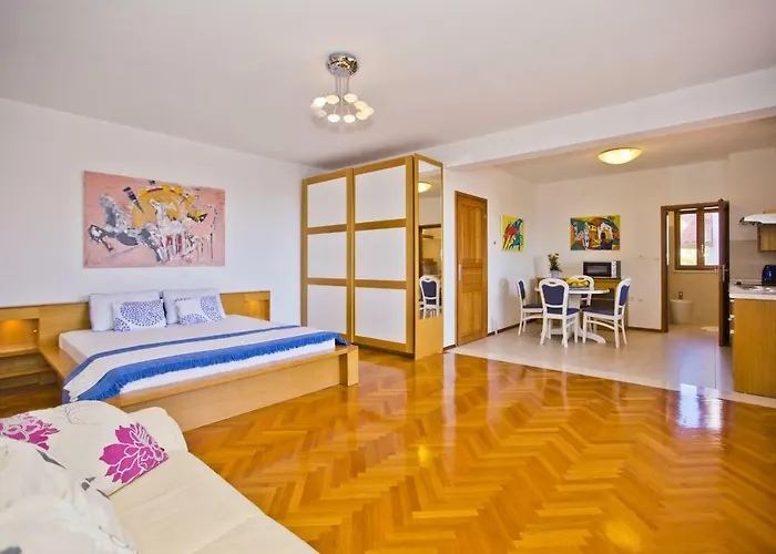 Castle Stambuk Daire *