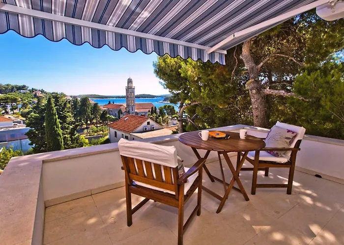 Castle Stambuk Daire *