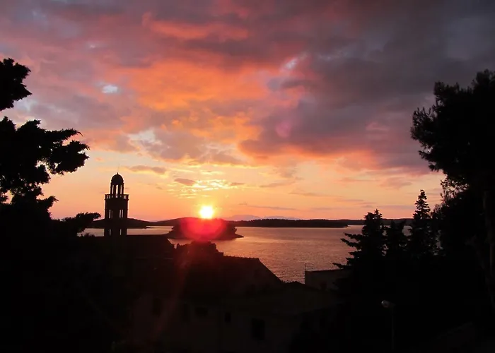 Castle Stambuk Daire