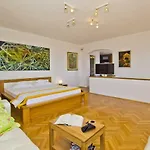 Apartamento Castle Stambuk *