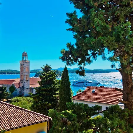 Castle Stambuk דירה חוואר