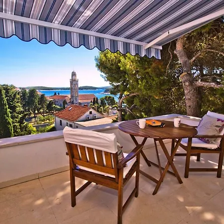 Castle Stambuk Apartman *