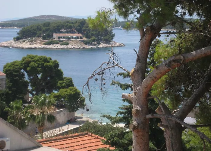 Castle Stambuk شقة