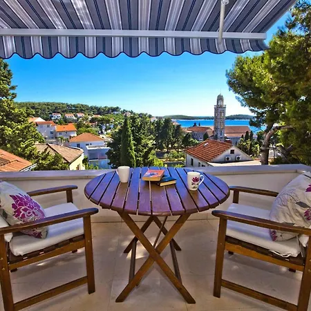 Castle Stambuk * Hvar Town